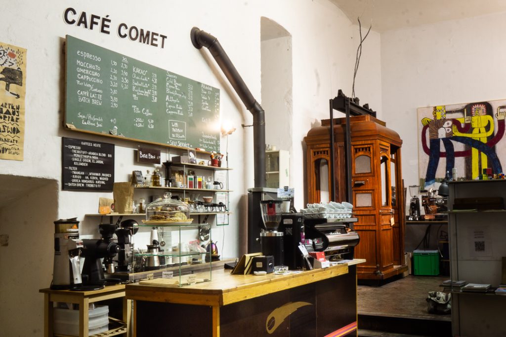 Unsere Aufzugskabine im Café-Comet