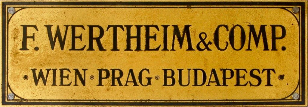 Firmenschild des Aufzugsbauers Wertheim zu Zeiten der Monarchie ca. 1912)
